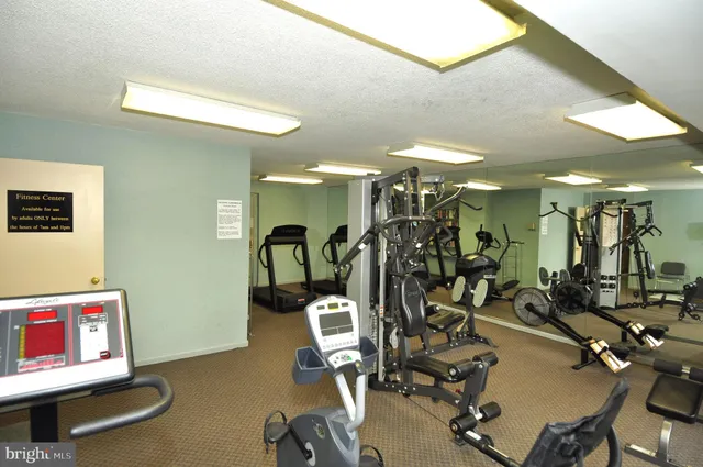 $325,000 | 200 North Pickett Street, Unit 1513, Alexandria, VA 22304