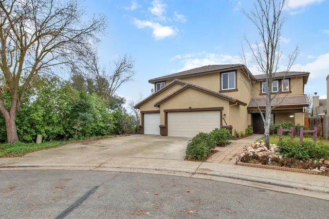 $695,000 | 8545 Dewberry Way, Elk Grove, CA 95624