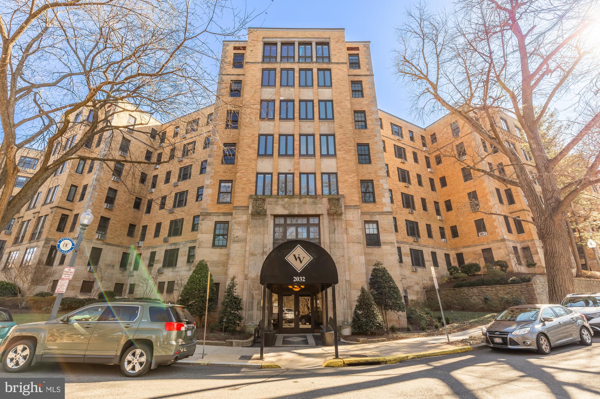 2040 Belmont Road Northwest, Unit 628 Washington, DC 20009 - Photo 18 of 19 a building view