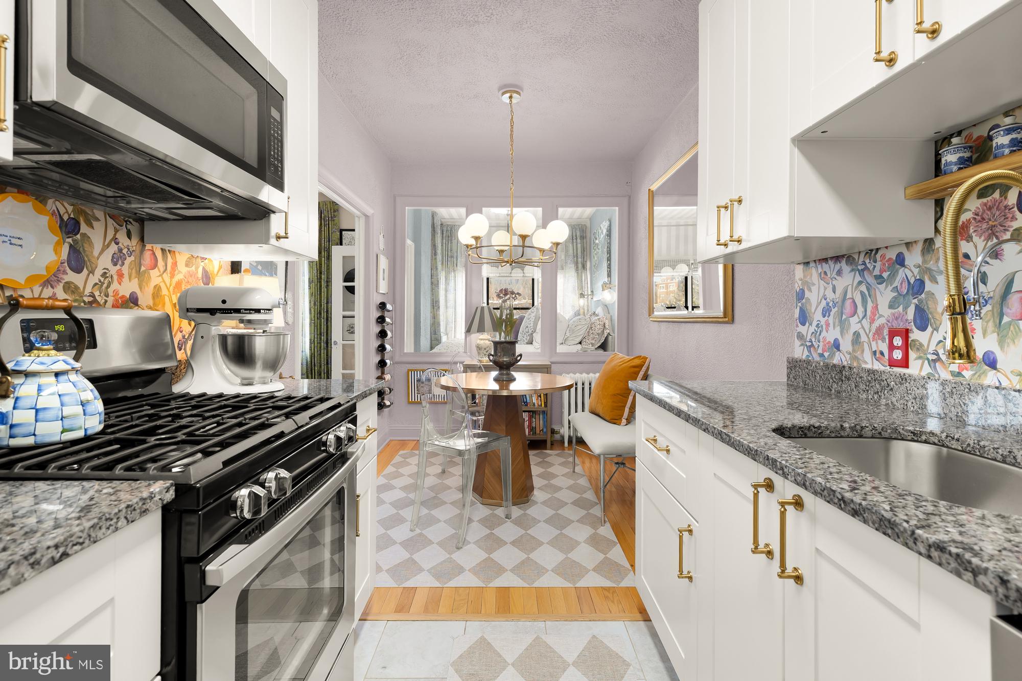 2040 Belmont Road Northwest, Unit 628 Washington, DC 20009 - Photo 9 of 19 a kitchen with lots of counter top space