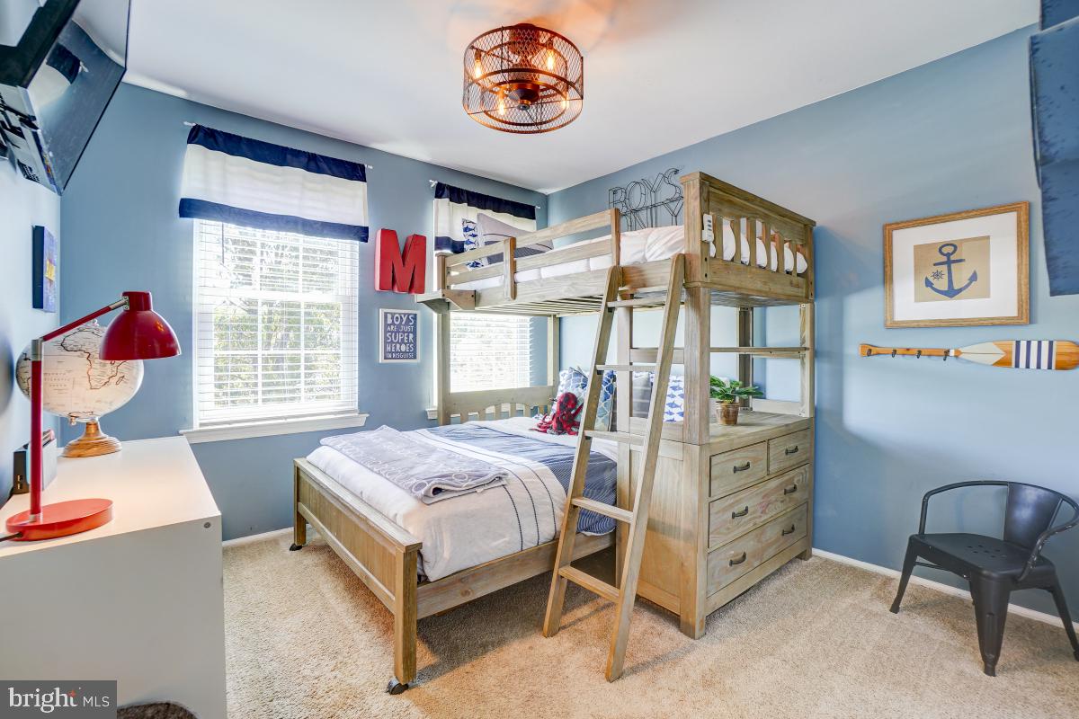 17 Braxton Drive Sterling, VA 20165 - Photo 17 of 30 Bedroom #3 w/ ceiling fan