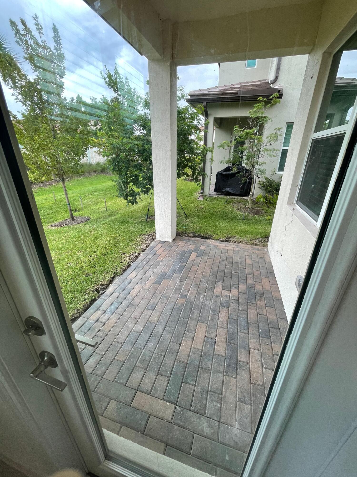 4981 Navali Drive Lake Worth, FL 33467 - Photo 20 of 37 IMG_4794 (1)