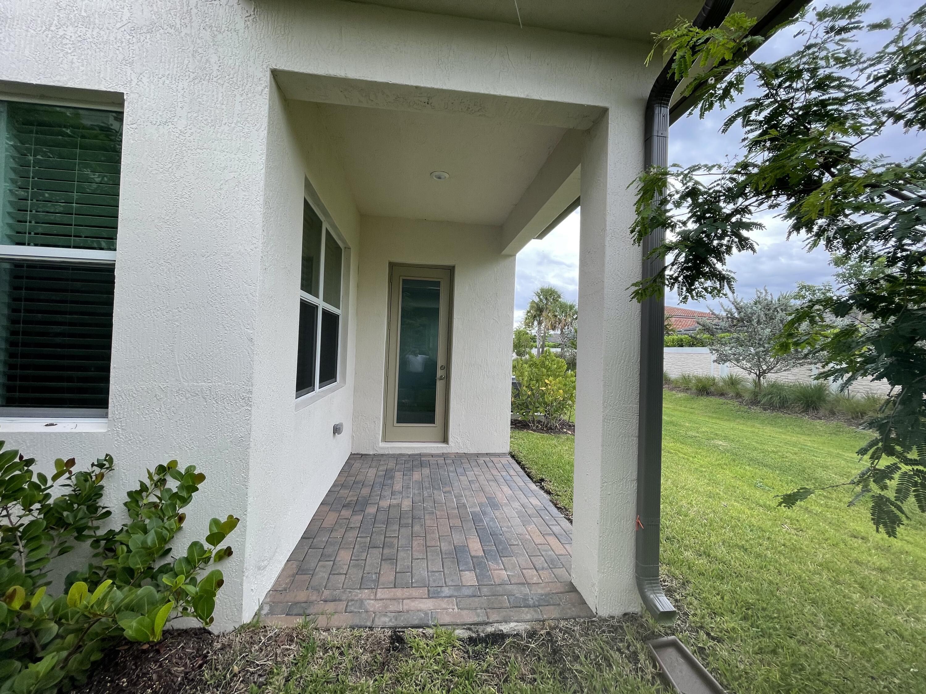 4981 Navali Drive Lake Worth, FL 33467 - Photo 21 of 37 IMG_4795