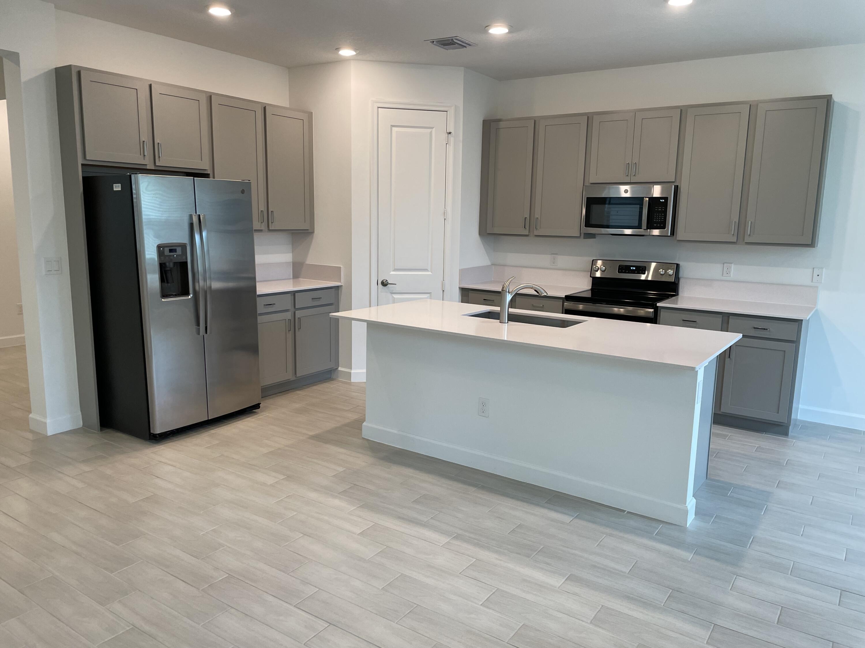 4981 Navali Drive Lake Worth, FL 33467 - Photo 8 of 37 IMG_4765