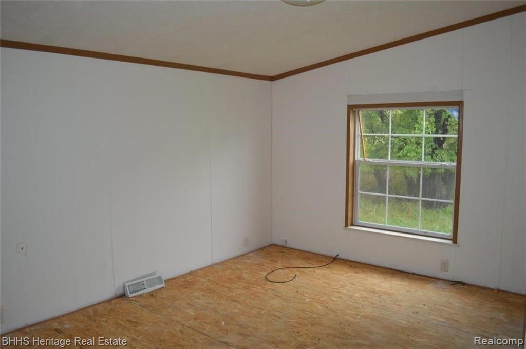 8870 Bath Road Byron, MI 48418 - Photo 13 of 21