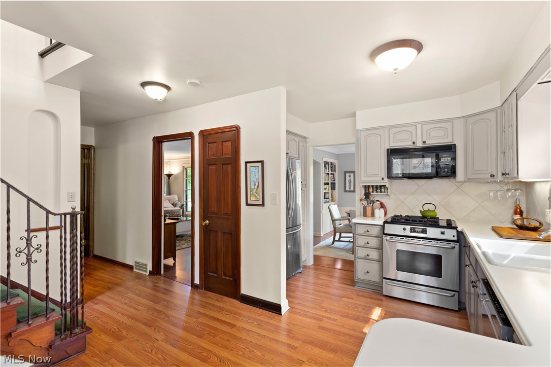 2690 Edgehill Road Cleveland, OH 44106 - Photo 10 of 35 Open layout