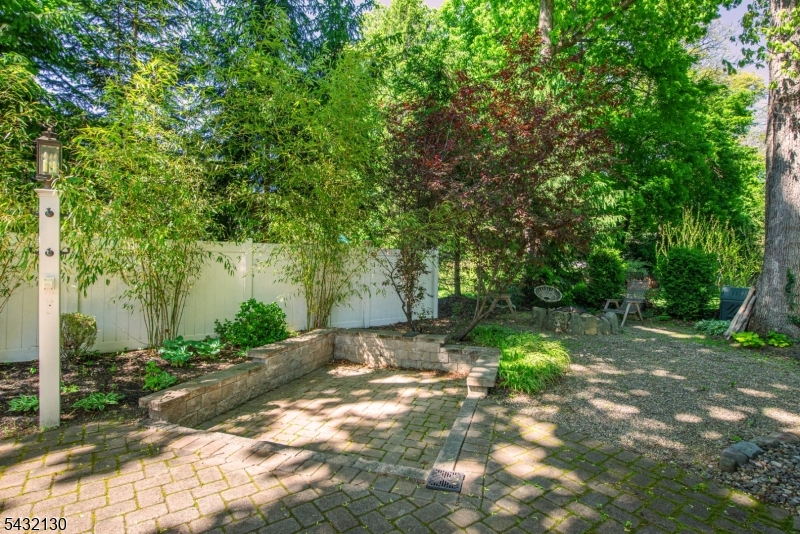 77 Hanover Road Mountain Lakes, NJ 07046 - Photo 31 of 36