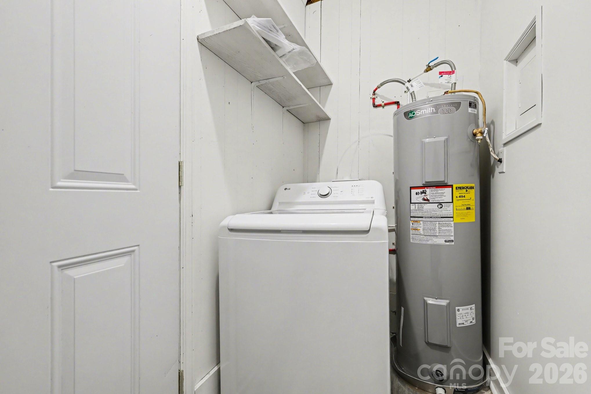 128 Paul Snipes Road Lancaster, SC 29720 - Photo 20 of 29 a utility room with dryer and washer