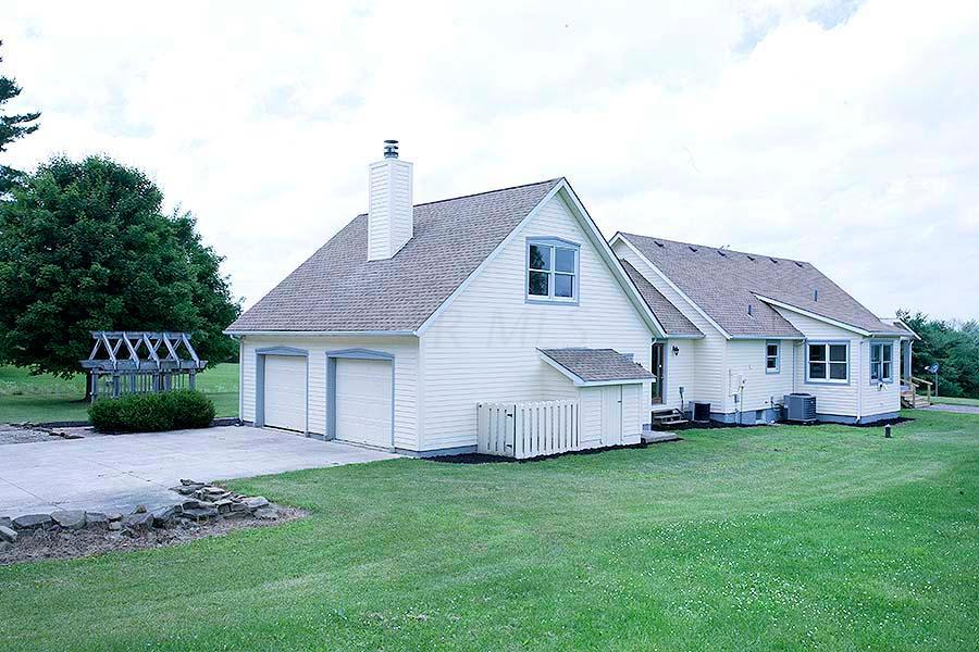1682 Debolt Road Utica, OH 43080 - Photo 5 of 69 Gallery Image 5