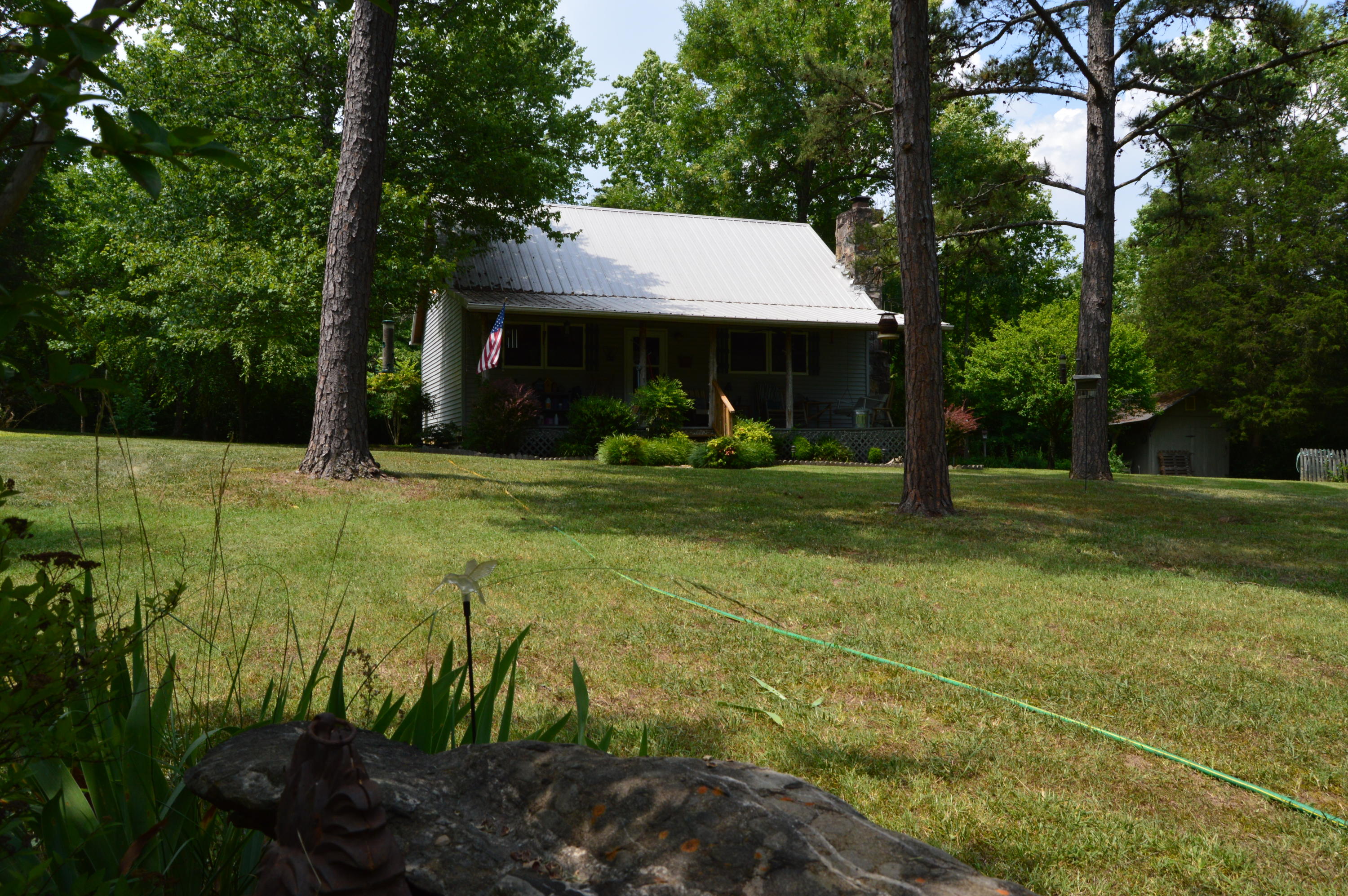 207 Cunningham Drive Decatur, TN 37322 - Photo 4 of 20 Lovely hideaway!