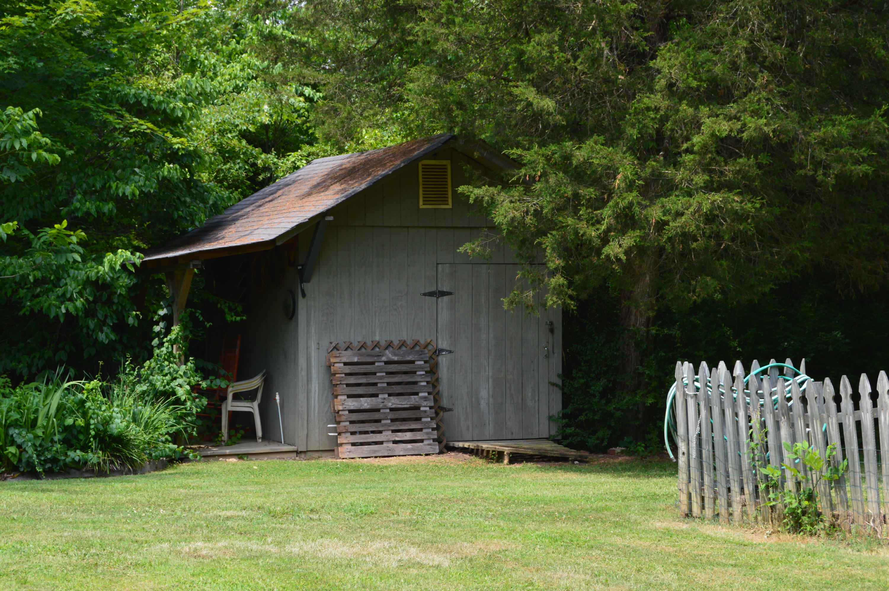 207 Cunningham Drive Decatur, TN 37322 - Photo 7 of 20 Storage space outback