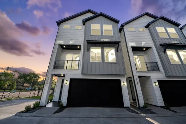 $440,000 | 7725 Hammerly Boulevard, Houston, TX 77055