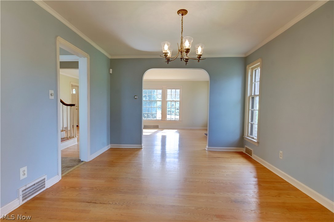 5594 Overlook Road Parma, OH 44129 - Photo 10 of 31 Gallery Image 10