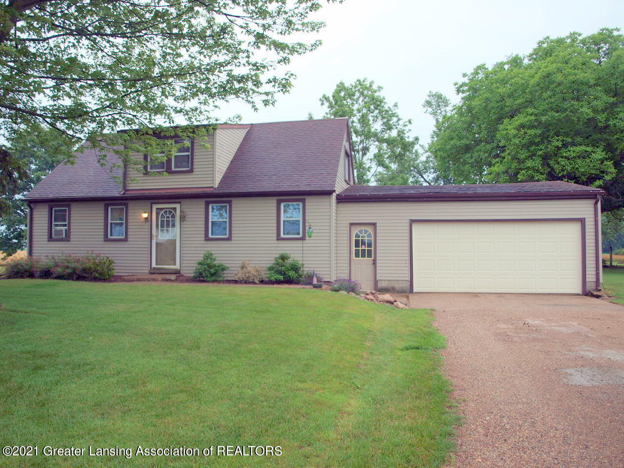 2821 West Centerline Road St. Johns, MI 48879 - Photo 1 of 55 P6246330