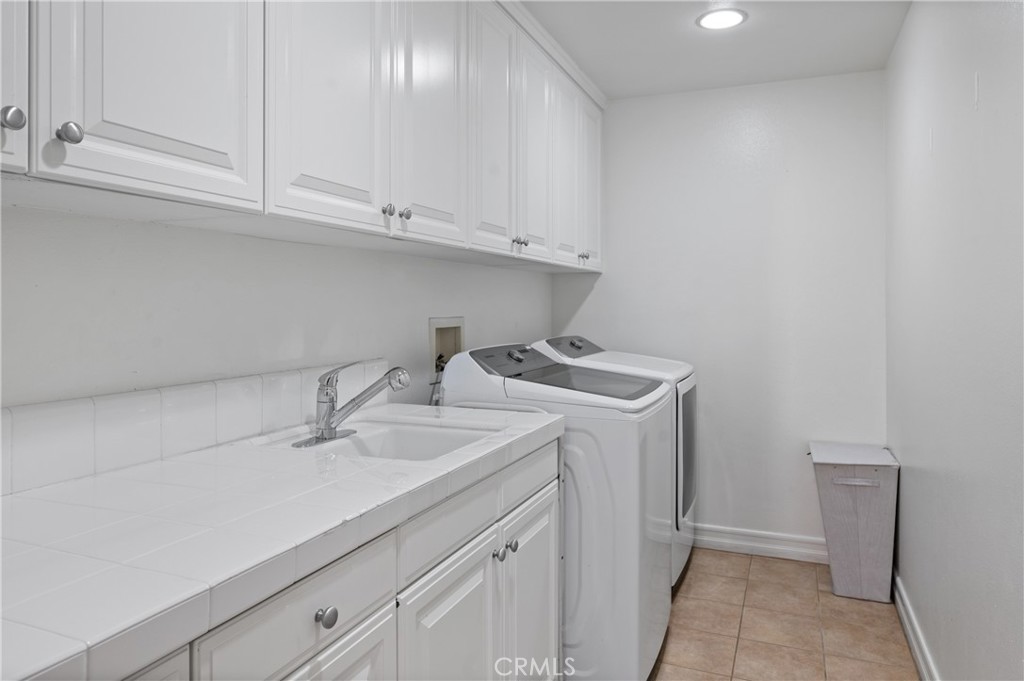 23 Castlerock Irvine, CA 92603 - Photo 28 of 50