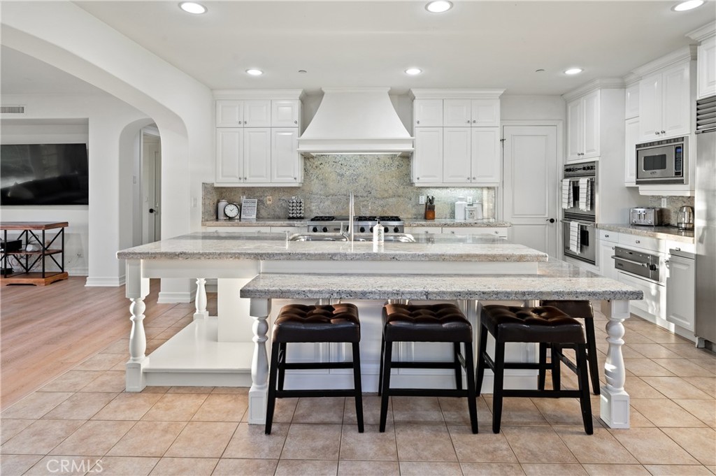 23 Castlerock Irvine, CA 92603 - Photo 7 of 50