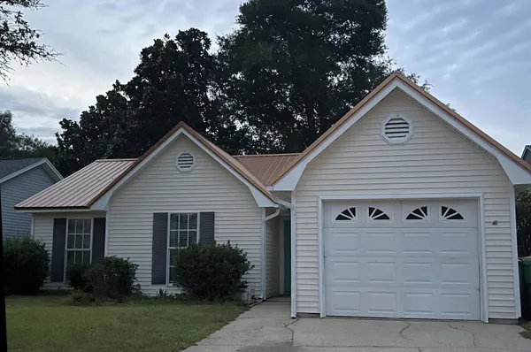 $2,100 | 162 Meadowbrook Court, Niceville, FL 32578