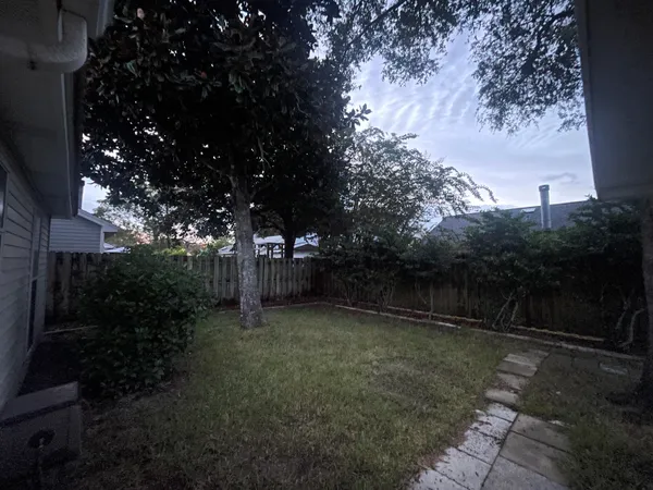 $2,100 | 162 Meadowbrook Court, Niceville, FL 32578