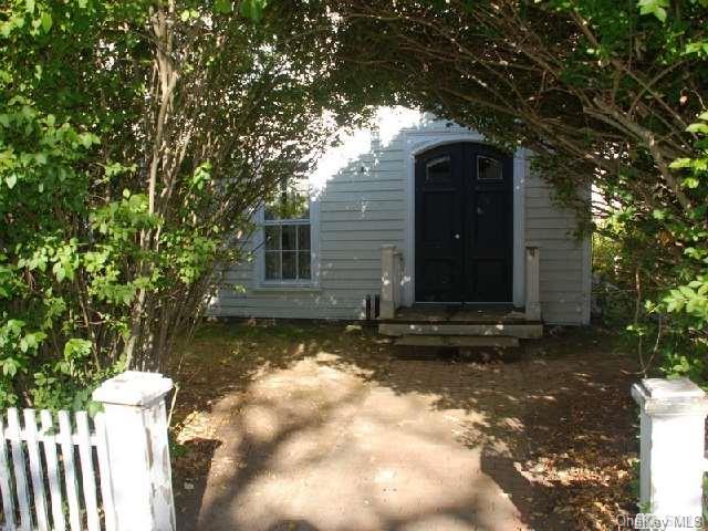 23765 Main Road Orient, NY 11957 - Photo 1 of 1 Farmhouse