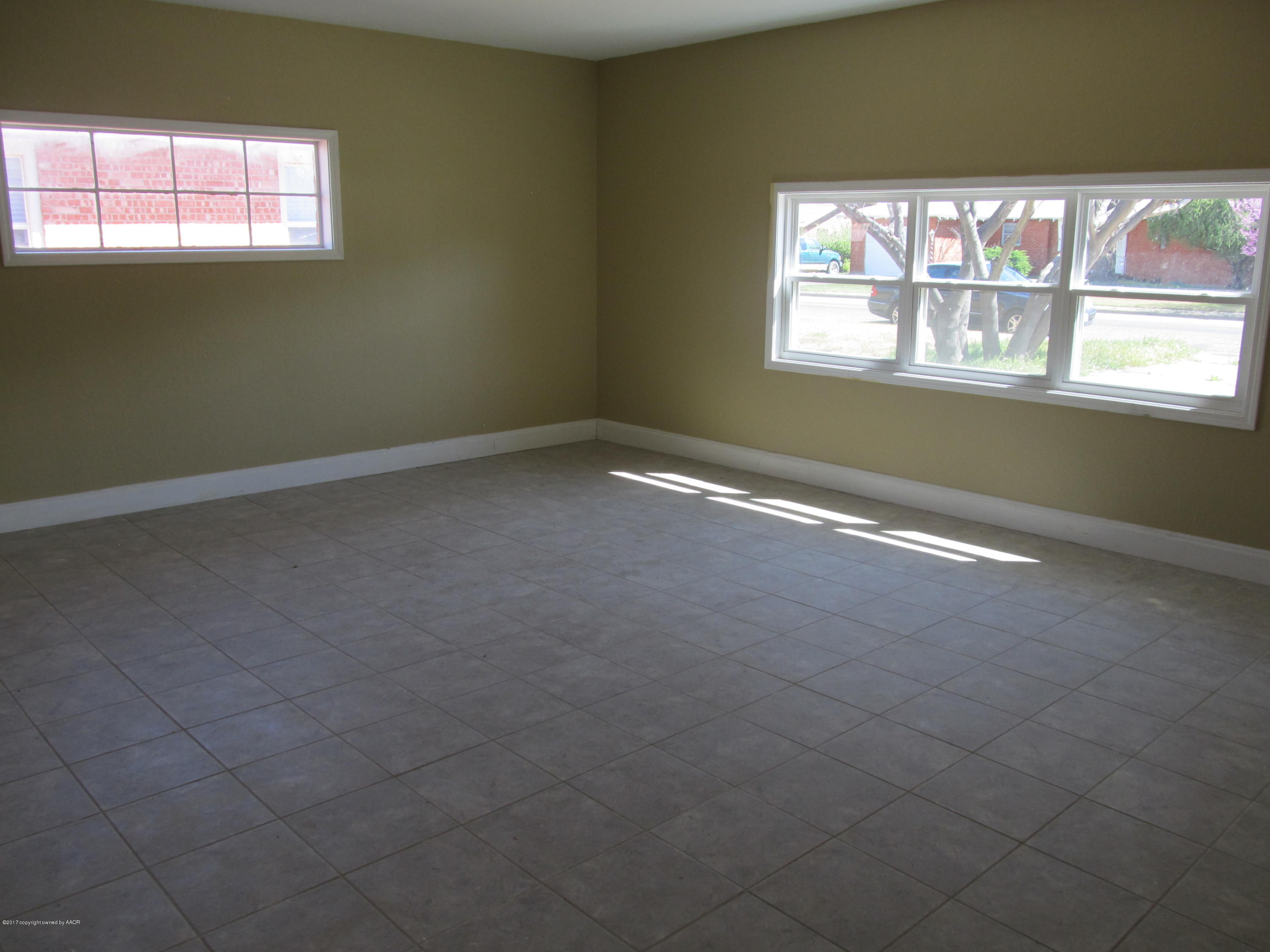 3408 South Rusk Street Amarillo, TX 79109 - Photo 8 of 16 Den