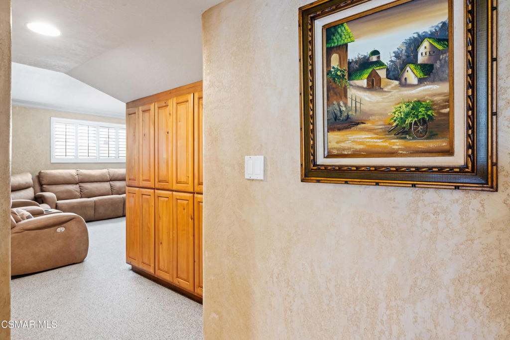 3079 Waco Avenue Simi Valley, CA 93063 - Photo 12 of 38