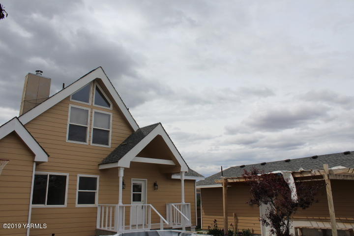 3903 Cheyne Road Zillah, WA 98953 - Photo 43 of 49 IMG_1058