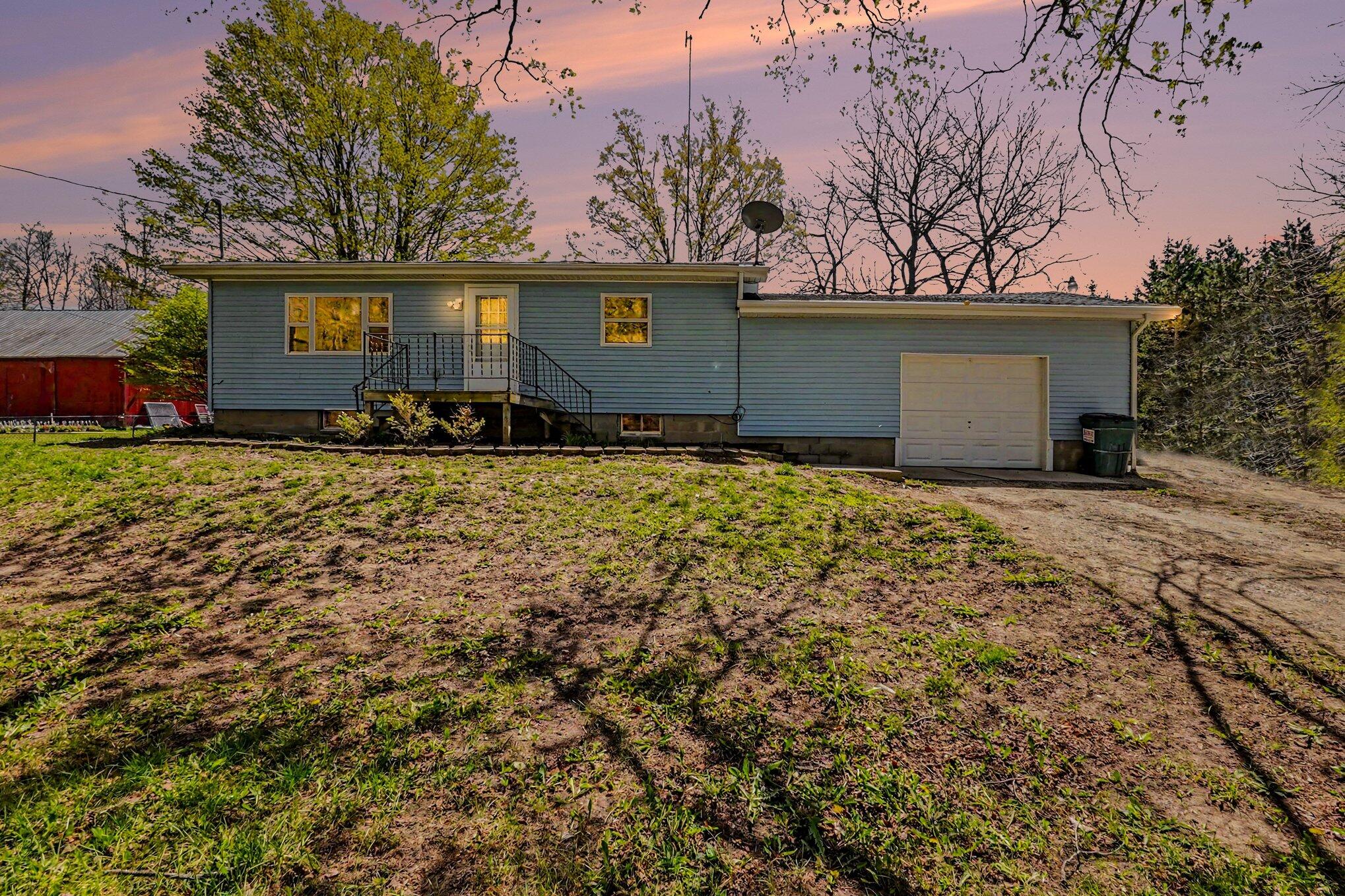 17845 7 Mile Road Reed City, MI 49677 - Photo 1 of 16 001_file_2723