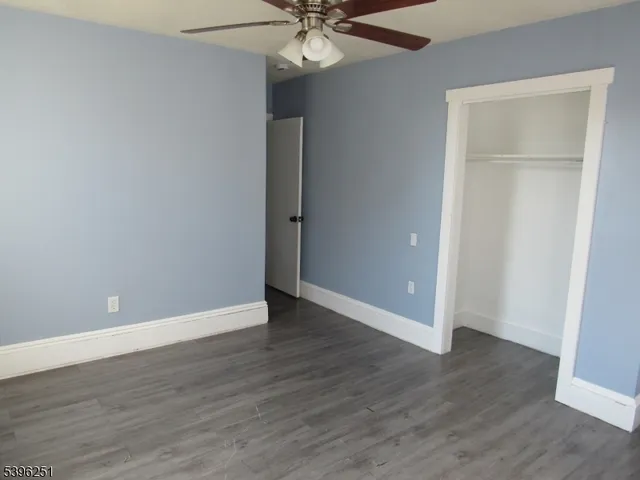 $1,800 | 382 Center Street, Phillipsburg, NJ 08865