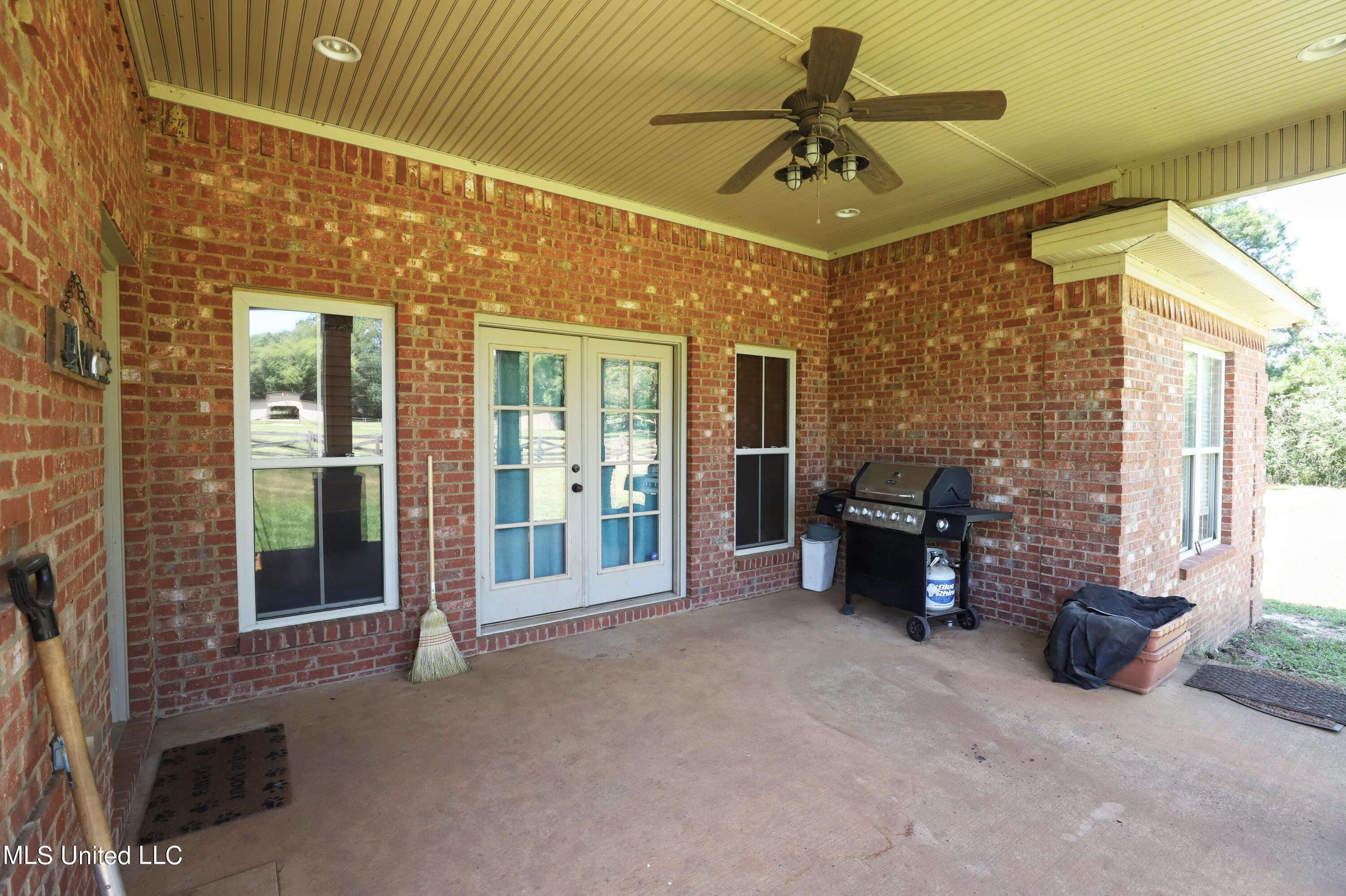 3218 Howell Tanner Chapel Road Lucedale, MS 39452 - Photo 19 of 42 Back Porch