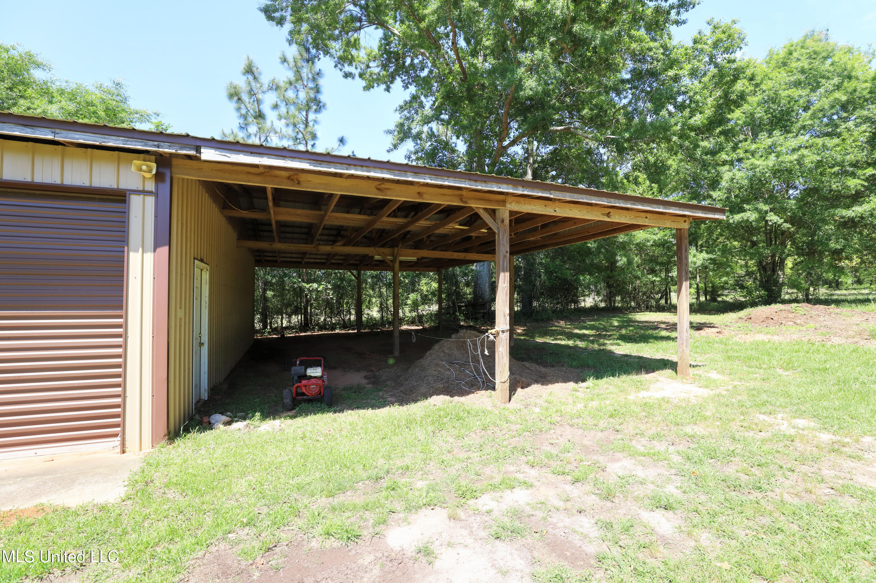 3218 Howell Tanner Chapel Road Lucedale, MS 39452 - Photo 31 of 42 Storage