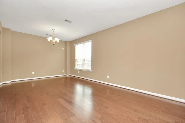 $2,750 | 3505 Barrington Court, Pearland, TX 77584