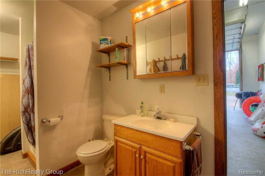 1515 West Rathbun Road Burt, MI 48417 - Photo 72 of 84 930A2548_49_50.jpg