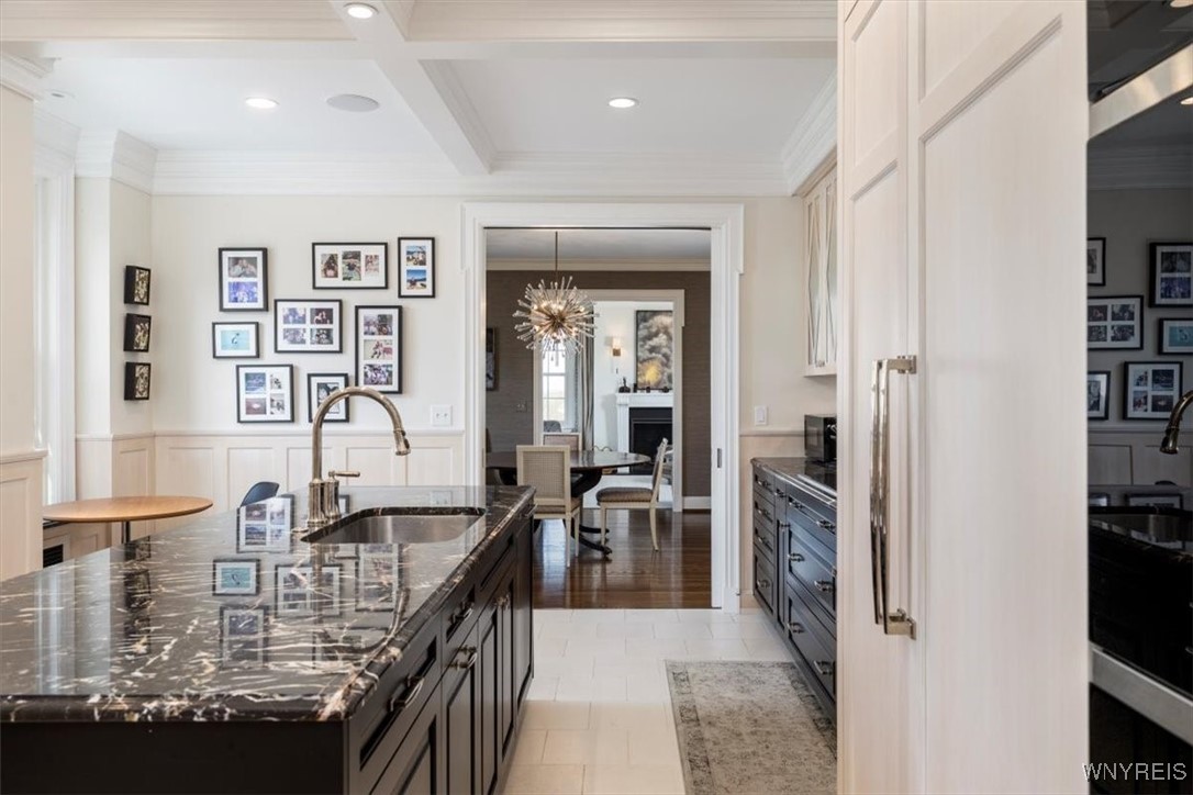 33 Gates Circle, Unit 10D Buffalo, NY 14222 - Photo 14 of 38