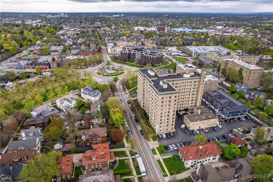 33 Gates Circle, Unit 10D Buffalo, NY 14222 - Photo 29 of 38