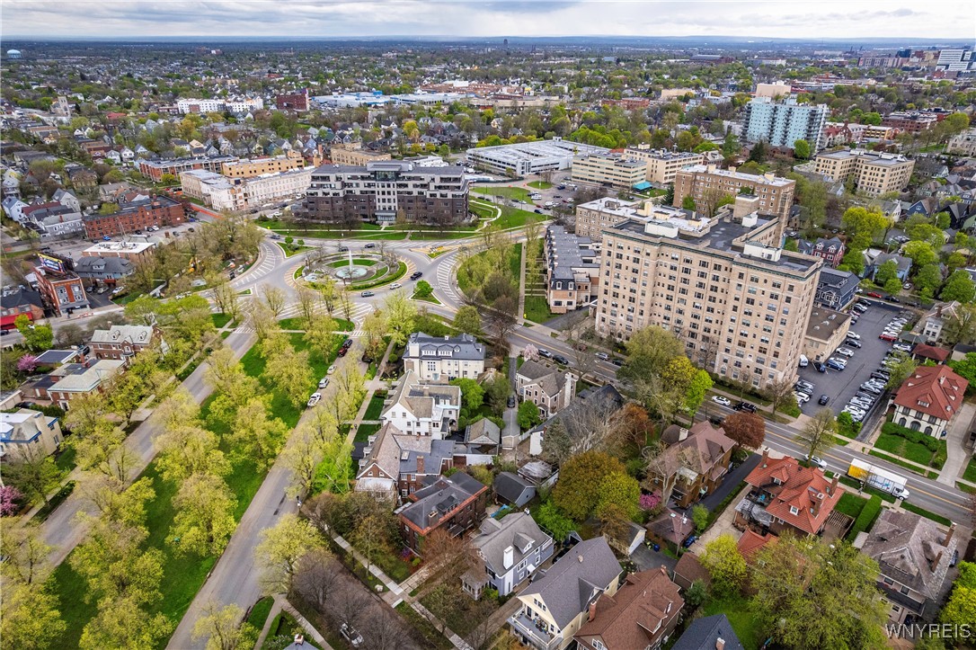 33 Gates Circle, Unit 10D Buffalo, NY 14222 - Photo 30 of 38