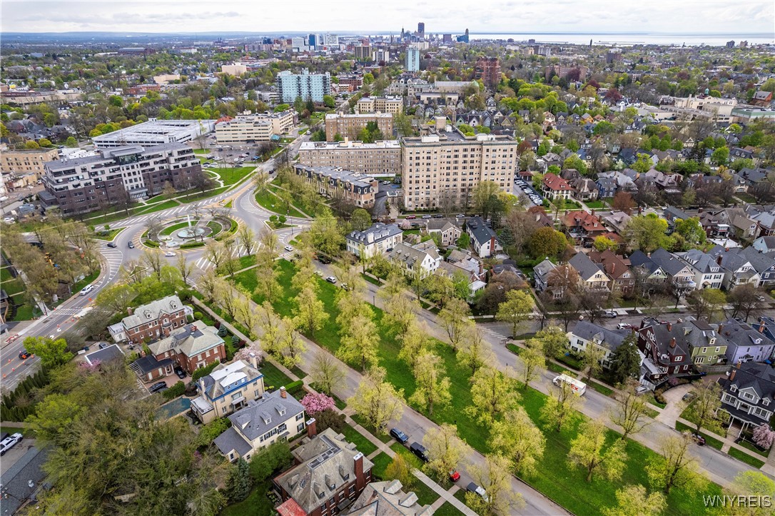33 Gates Circle, Unit 10D Buffalo, NY 14222 - Photo 31 of 38