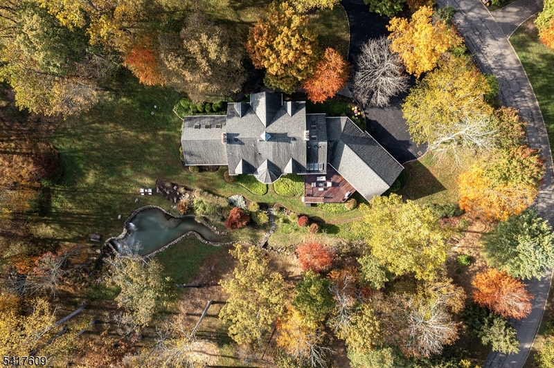 2 Cobblefield Road Mendham, NJ 07945 - Photo 41 of 50 front view of a house with a yard