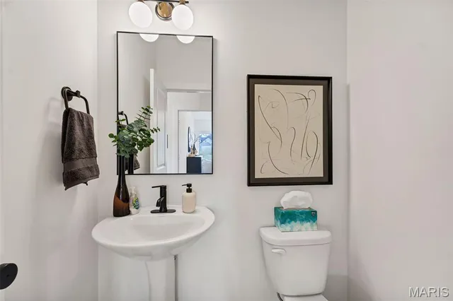 $794,990 | 101 Moorland Lane, Dardenne Prairie, MO 63368