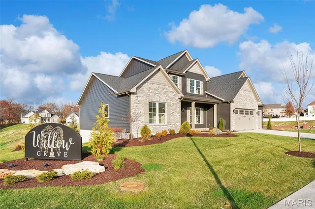 $794,990 | 101 Moorland Lane, Dardenne Prairie, MO 63368