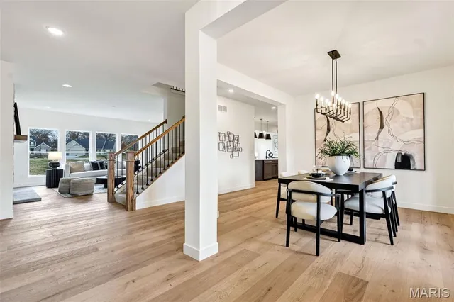 $794,990 | 101 Moorland Lane, Dardenne Prairie, MO 63368