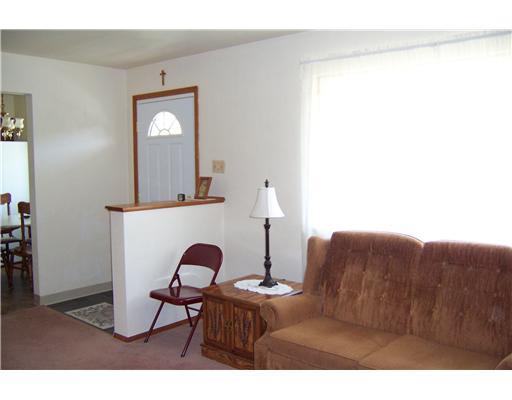 144 Morgan Hill Road Cuddy, PA 15031 - Photo 8 of 18 Other. Living room with front 4x4 entry way.