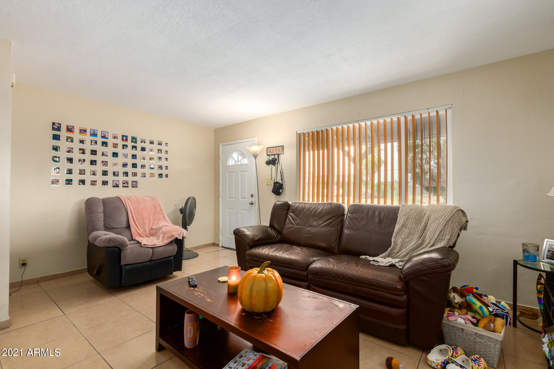 512 North Drew Street West Mesa, AZ 85201 - Photo 7 of 43 512 Living area