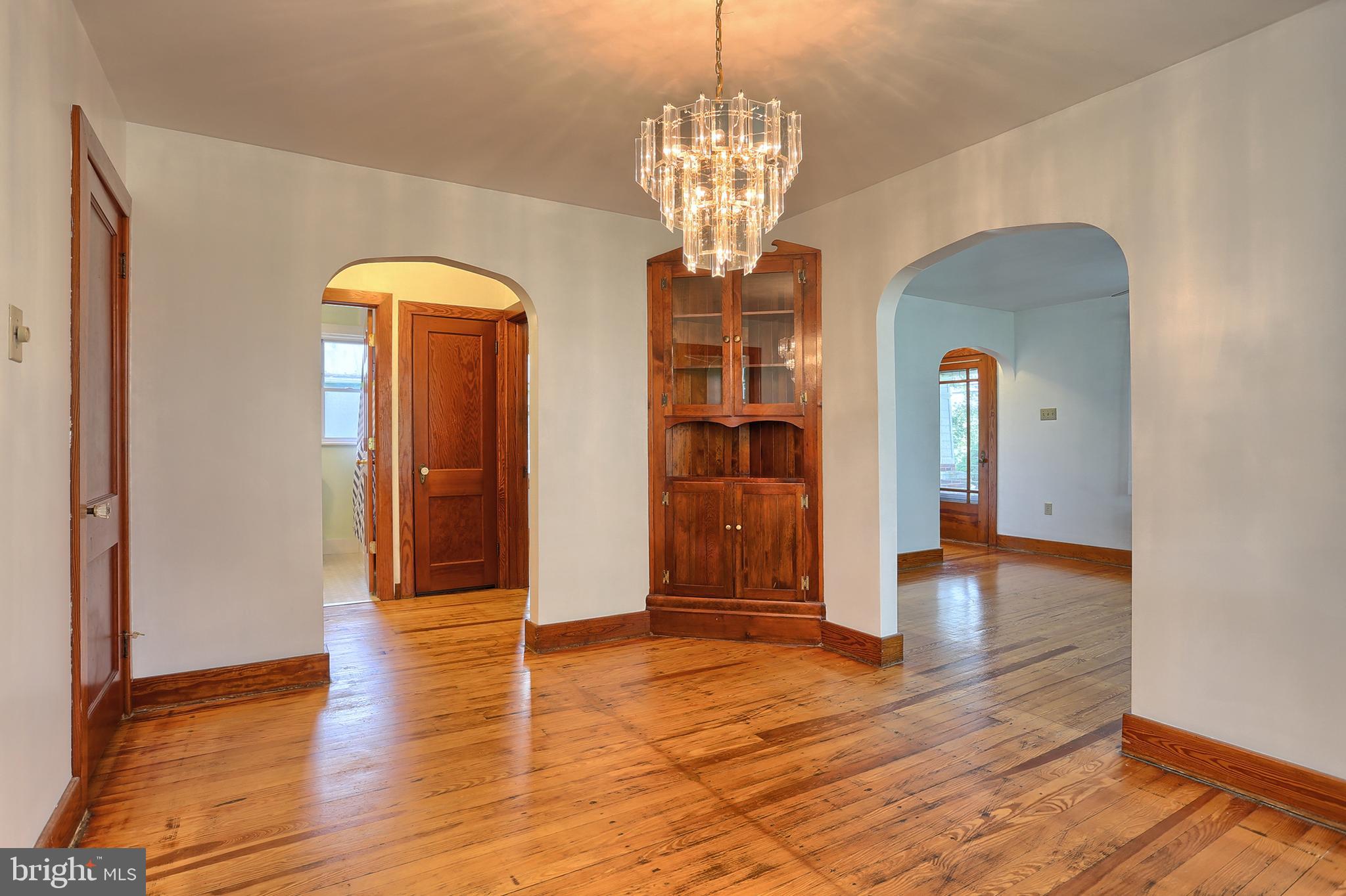 521 Laudermilch Road Hershey, PA 17033 - Photo 11 of 33 Gallery Image 11