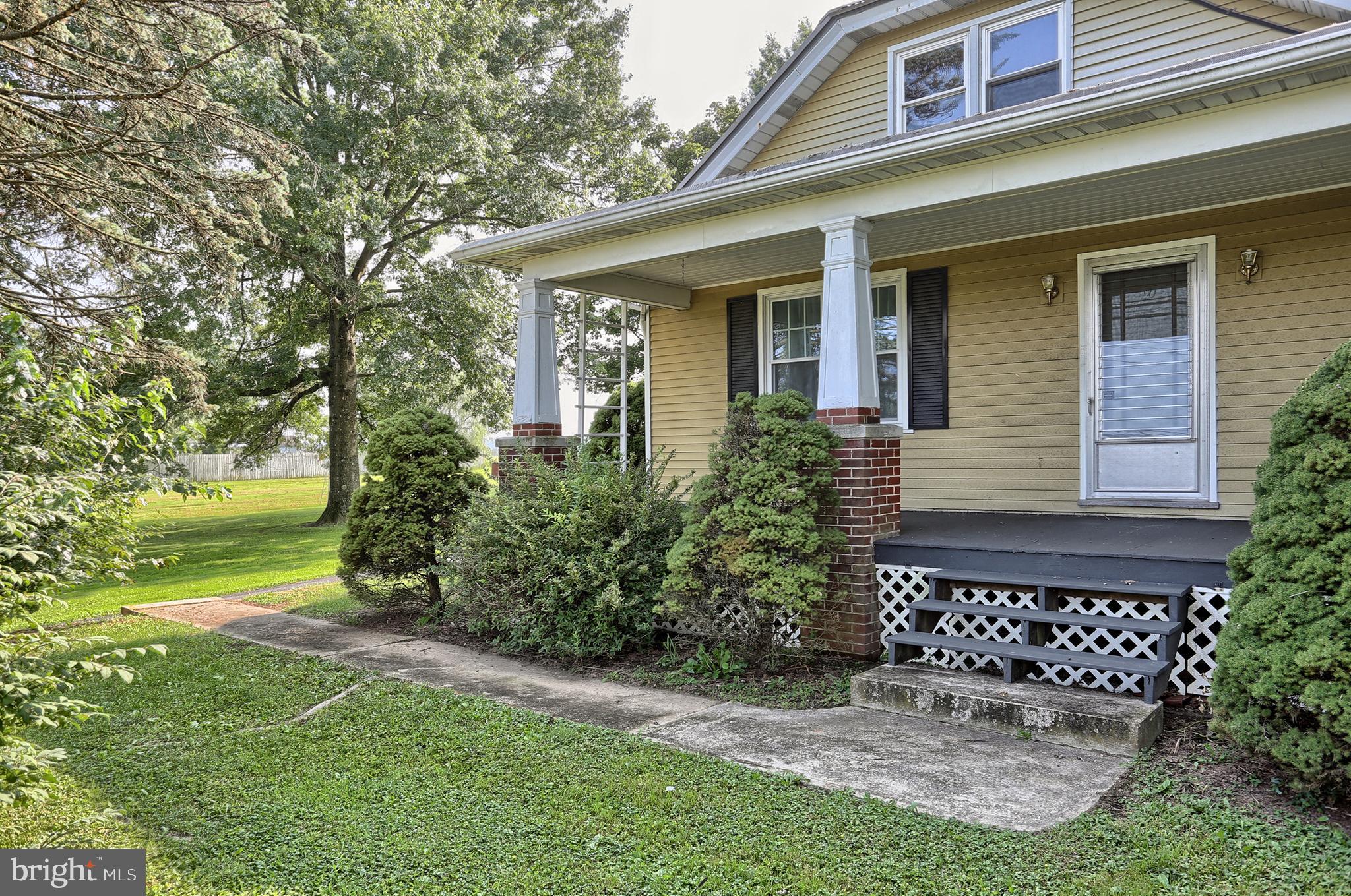 521 Laudermilch Road Hershey, PA 17033 - Photo 3 of 33 Gallery Image 3