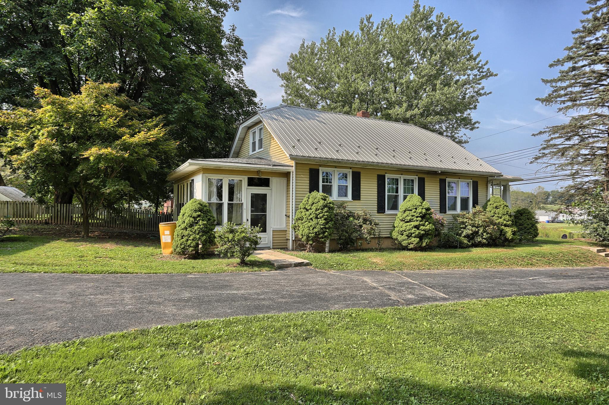 521 Laudermilch Road Hershey, PA 17033 - Photo 28 of 33 Gallery Image 28