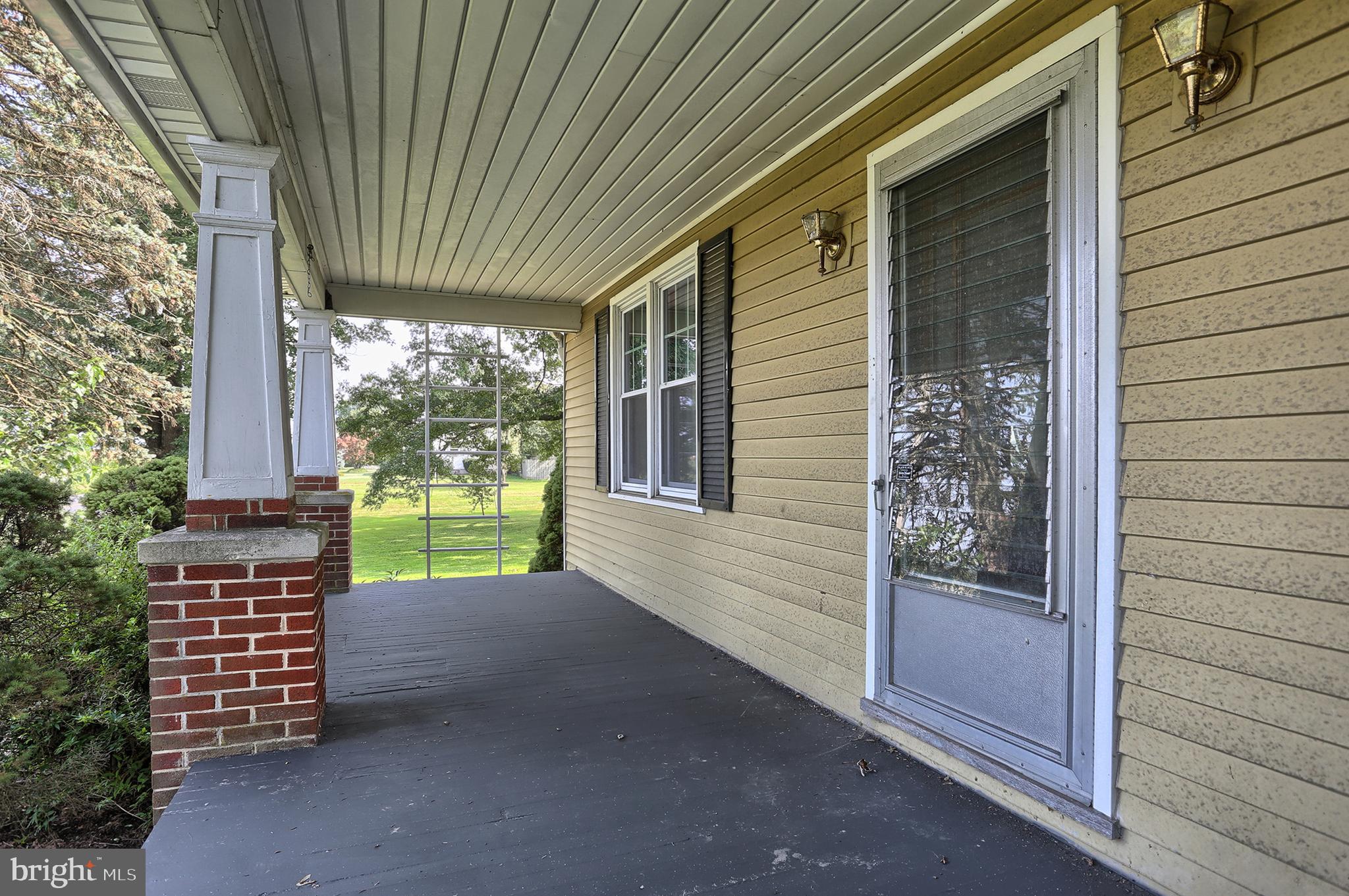 521 Laudermilch Road Hershey, PA 17033 - Photo 4 of 33 Gallery Image 4