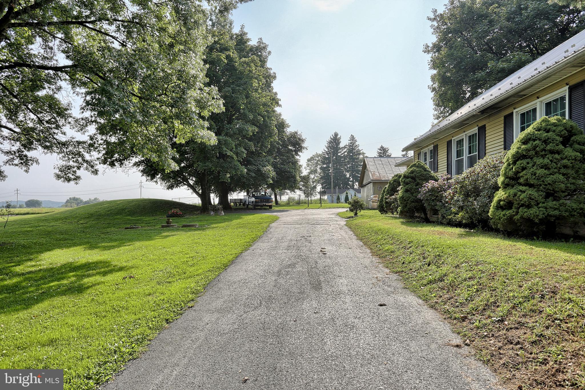521 Laudermilch Road Hershey, PA 17033 - Photo 32 of 33 Gallery Image 32