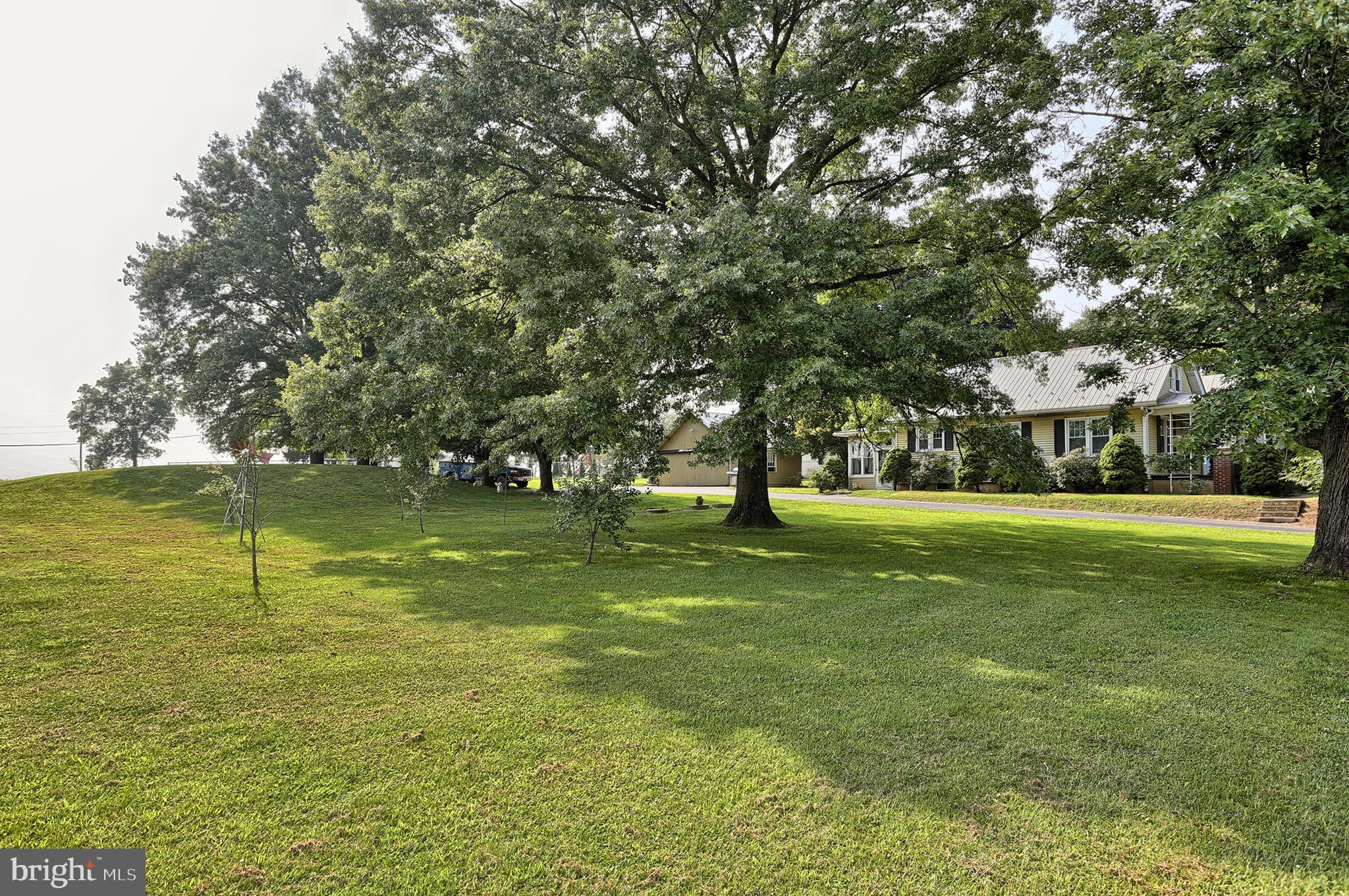 521 Laudermilch Road Hershey, PA 17033 - Photo 5 of 33 Gallery Image 5