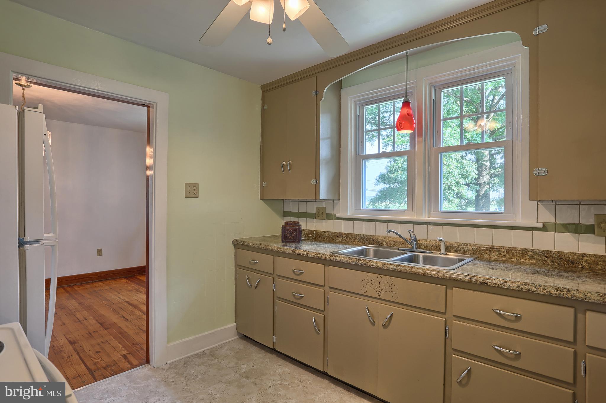 521 Laudermilch Road Hershey, PA 17033 - Photo 8 of 33 Gallery Image 8