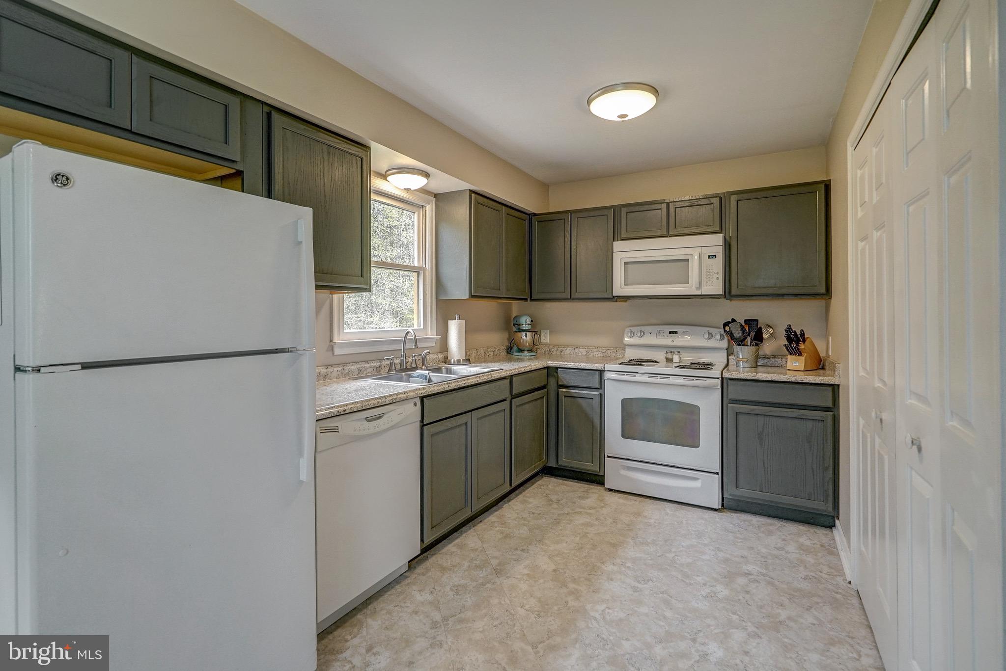 144 Buckner Road Bumpass, VA 23024 - Photo 17 of 46 Kitchen